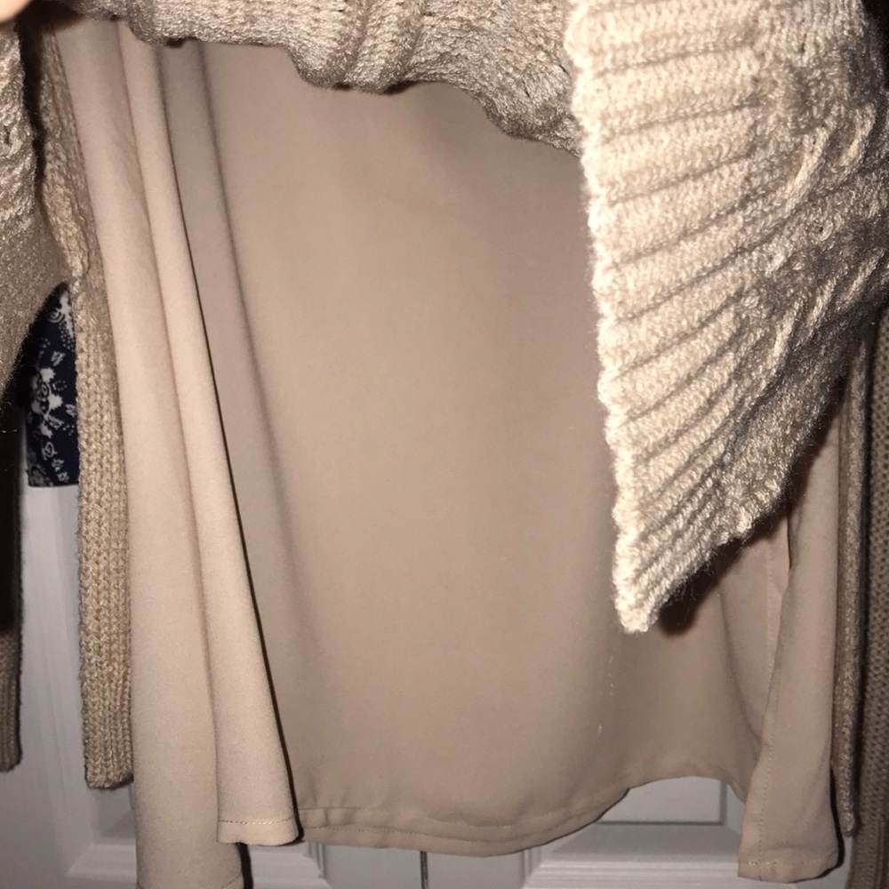 Sweater - Picture 3 of 3